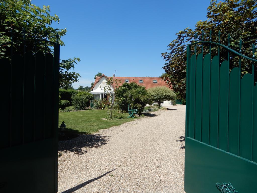 Chez Marie Bed and Breakfast Cercy-la-Tour Eksteriør billede
