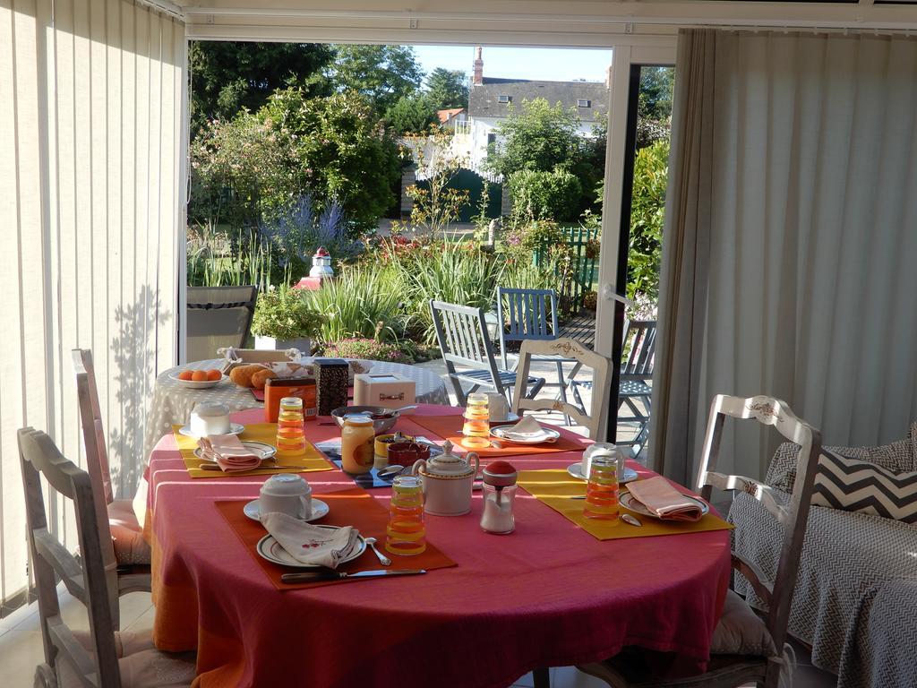 Chez Marie Bed and Breakfast Cercy-la-Tour Eksteriør billede